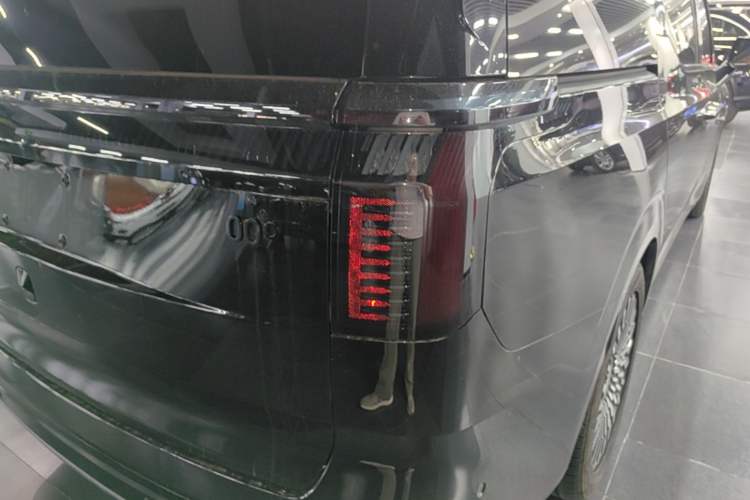 Used Zeekr 009 2022 WE Edition Right Rear Taillight