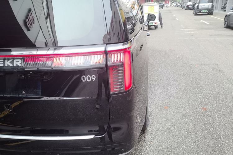 Used Zeekr 009 2022 WE Edition Right Rear Taillight