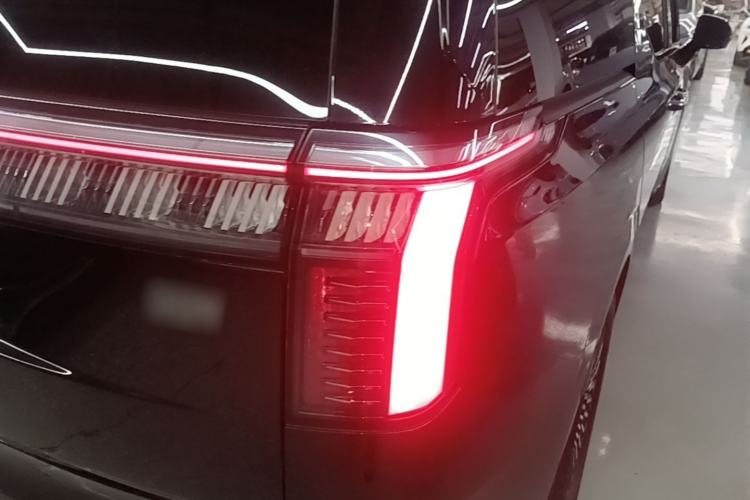 Used Zeekr 009 2022 WE Edition Right Rear Taillight