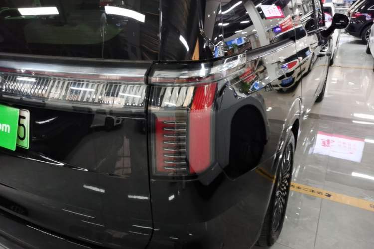Used Zeekr 009 2022 WE Edition Right Rear Taillight