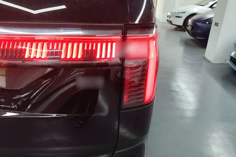 Used Zeekr 009 2022 WE Edition Right Rear Taillight