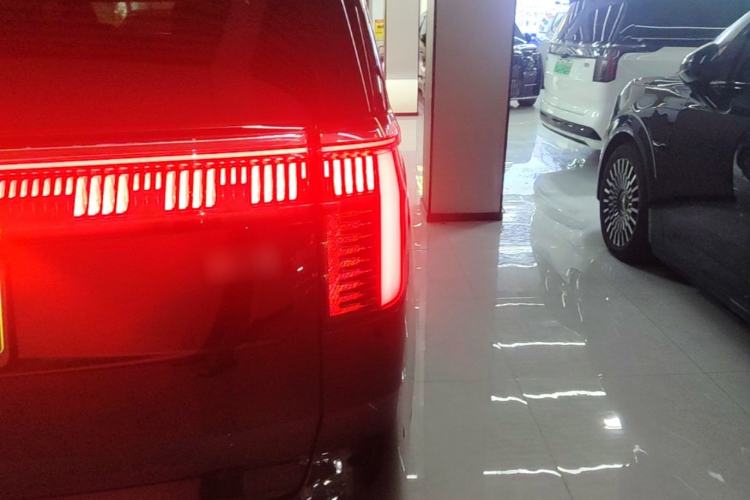 Used Zeekr 009 2022 WE Edition Right Rear Taillight