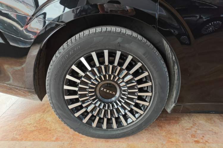 Used Zeekr 009 2022 WE Edition Right Rear Wheel Hub