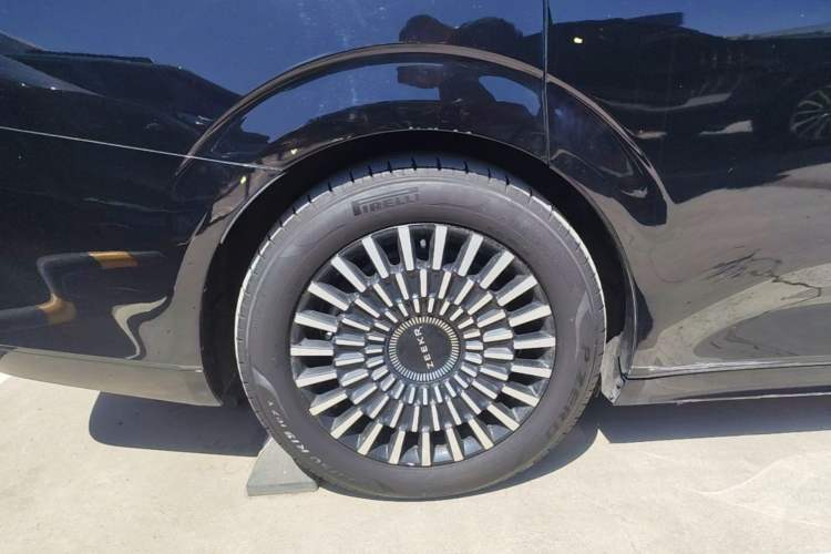 Used Zeekr 009 2022 WE Edition Right Rear Wheel Hub