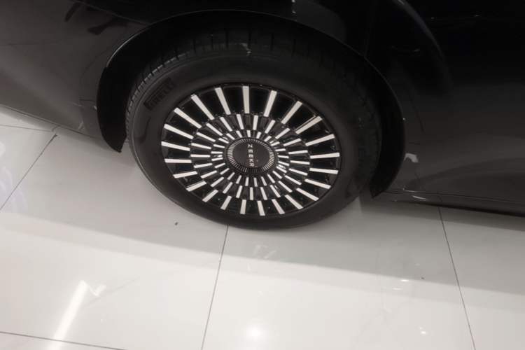 Used Zeekr 009 2022 WE Edition Right Rear Wheel Hub