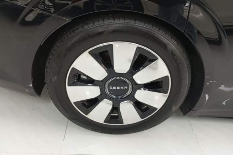 Used Zeekr 009 2022 ME Edition Right Rear Wheel Hub
