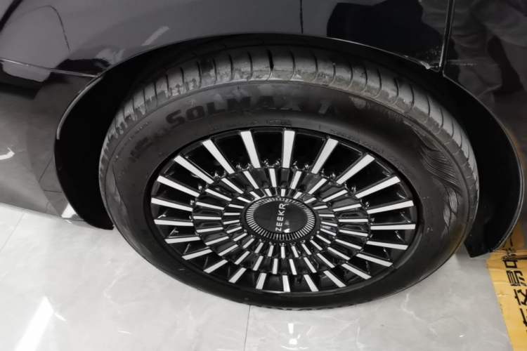 Used Zeekr 009 2022 WE Edition Right Rear Wheel Hub