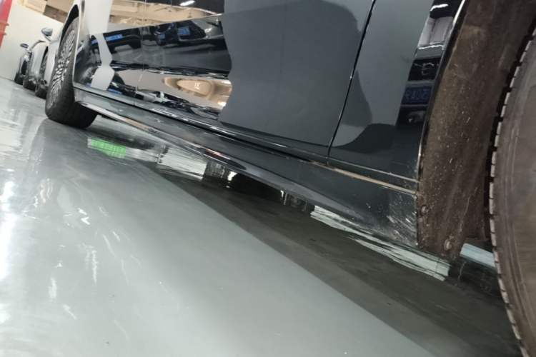Used Zeekr 009 2022 Revised WE Version Right Side Sill