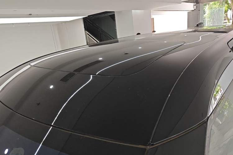 Used Zeekr 009 2022 WE Edition Roof