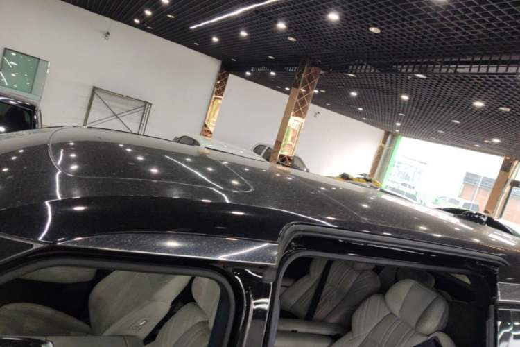 Used Zeekr 009 2022 WE Edition Roof