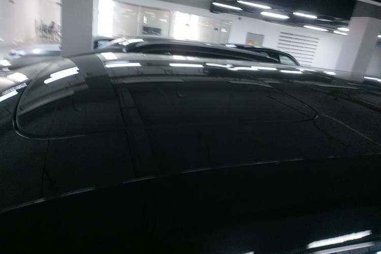 Used Zeekr 009 2022 WE Edition Roof