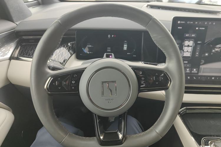 Used Zeekr 009 2022 WE Edition Steering Wheel
