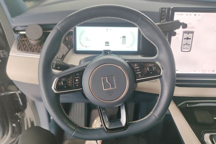 Used Zeekr 009 2022 WE Edition Steering Wheel