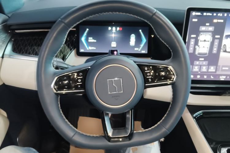 Used Zeekr 009 2022 Revised WE Version Steering Wheel