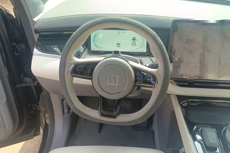 Used Zeekr 009 2022 WE Edition Steering Wheel