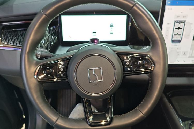 Used Zeekr 009 2022 WE Edition Steering Wheel