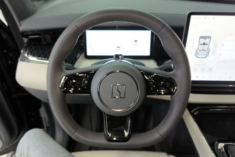 Used Zeekr 009 2022 ME Edition Steering Wheel