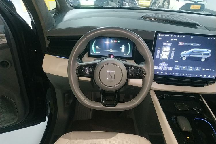 Used Zeekr 009 2022 WE Edition Steering Wheel