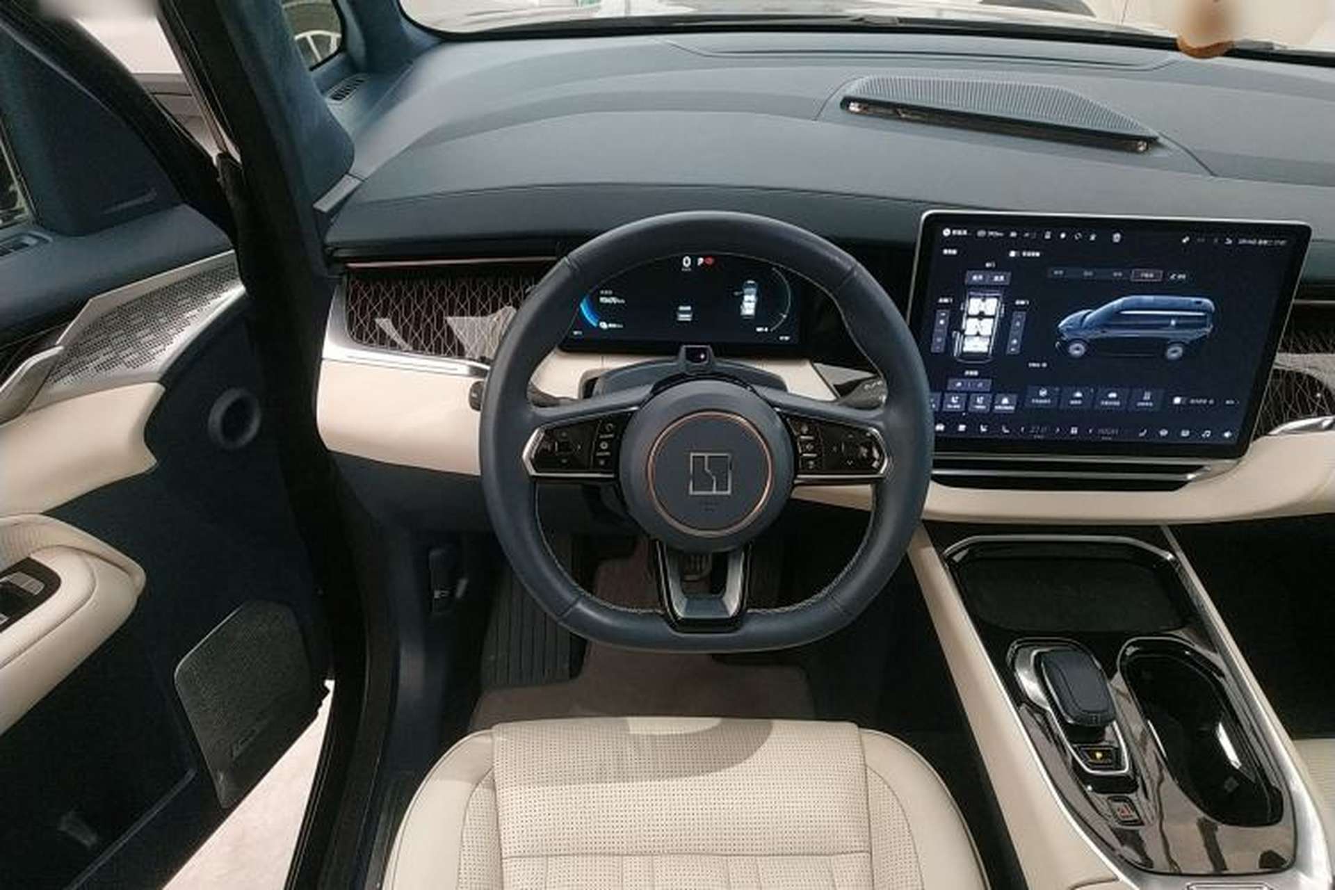 Used Zeekr 009 2022 Revised WE Version Steering Wheel