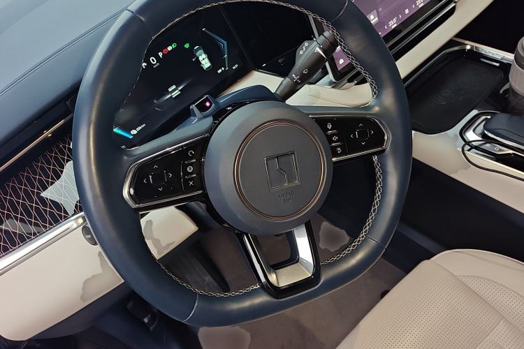 Used Zeekr 009 2022 WE Edition Steering Wheel