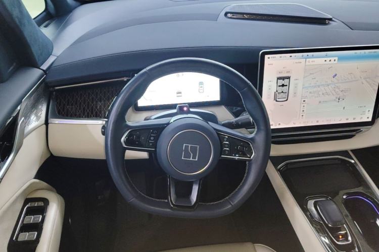 Used Zeekr 009 2022 WE Edition Steering Wheel