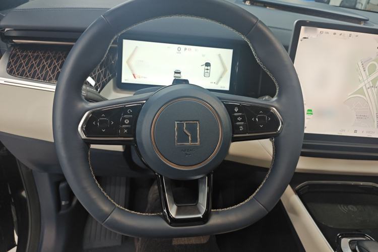 Used Zeekr 009 2022 WE Edition Steering Wheel