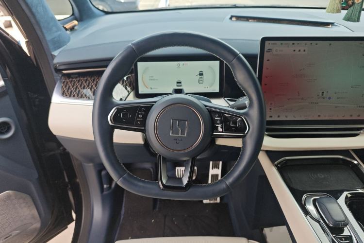 Used Zeekr 009 2022 Revised WE Version Steering Wheel