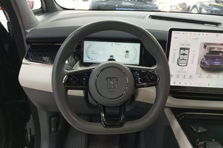 Used Zeekr 009 2022 ME Edition Steering Wheel