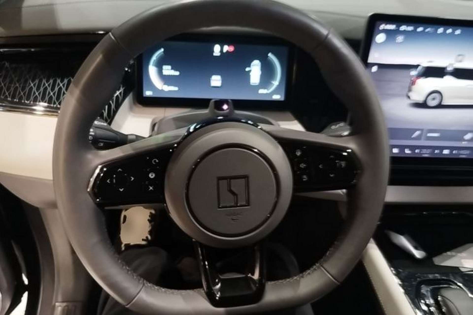 Used Zeekr 009 2022 WE Edition Steering Wheel