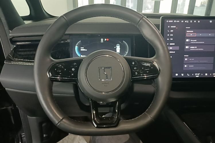 Used Zeekr 009 2022 ME Edition Steering Wheel