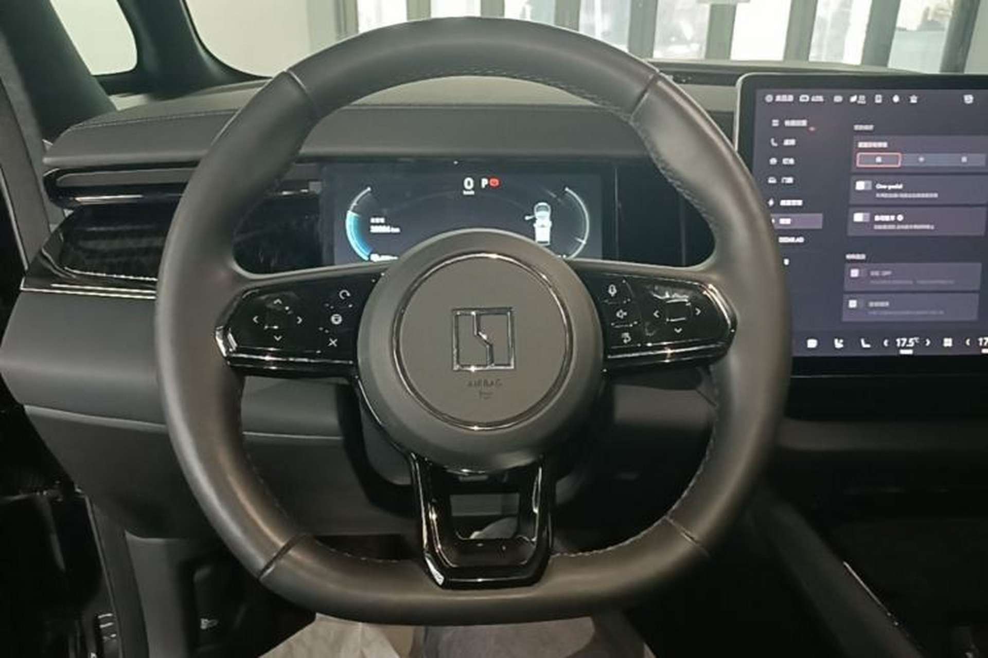 Used Zeekr 009 2022 ME Edition Steering Wheel