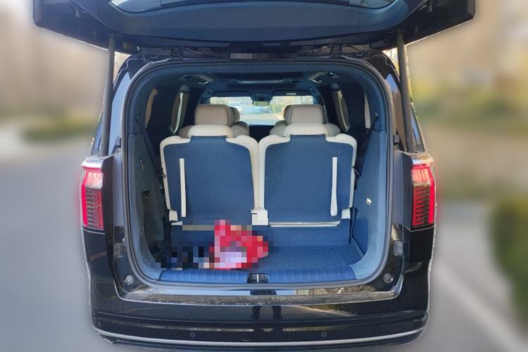 Used Zeekr 009 2022 WE Edition Trunk
