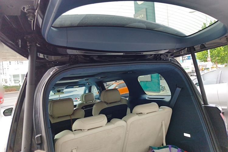 Used Zeekr 009 2022 WE Edition Trunk
