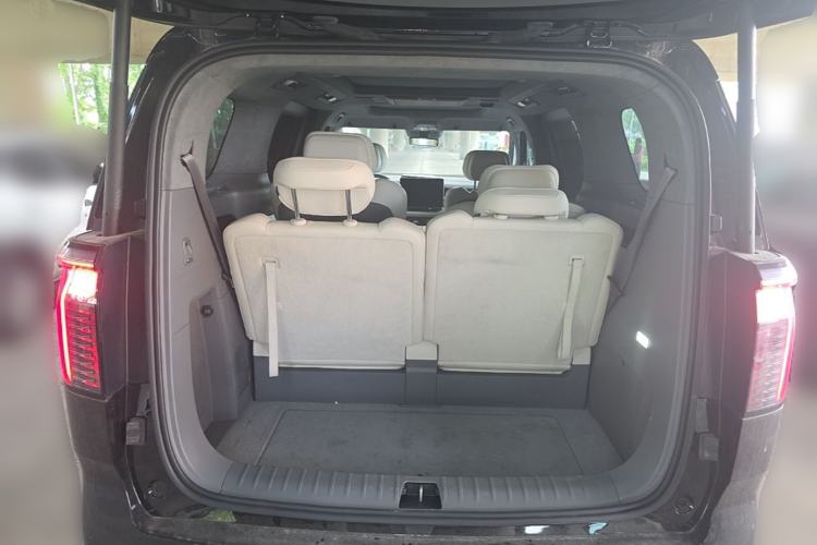 Used Zeekr 009 2022 Revised WE Version Trunk
