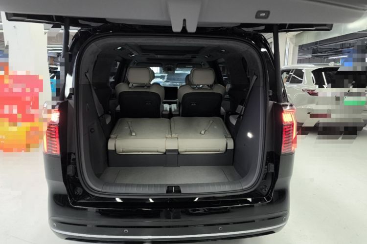 Used Zeekr 009 2022 ME Edition Trunk