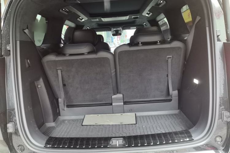 Used Zeekr 009 2022 WE Edition Trunk
