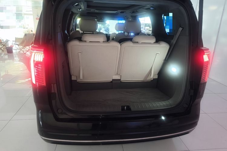 Used Zeekr 009 2022 WE Edition Trunk