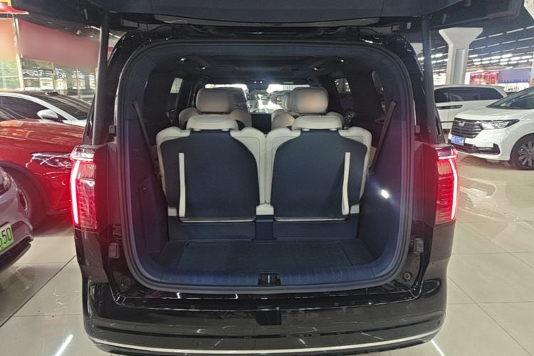 Used Zeekr 009 2022 WE Edition Trunk