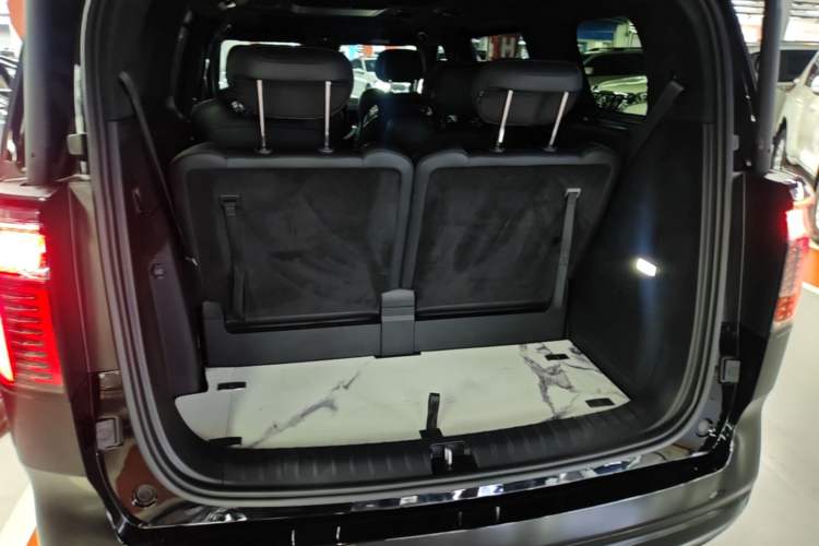 Used Zeekr 009 2022 WE Edition Trunk