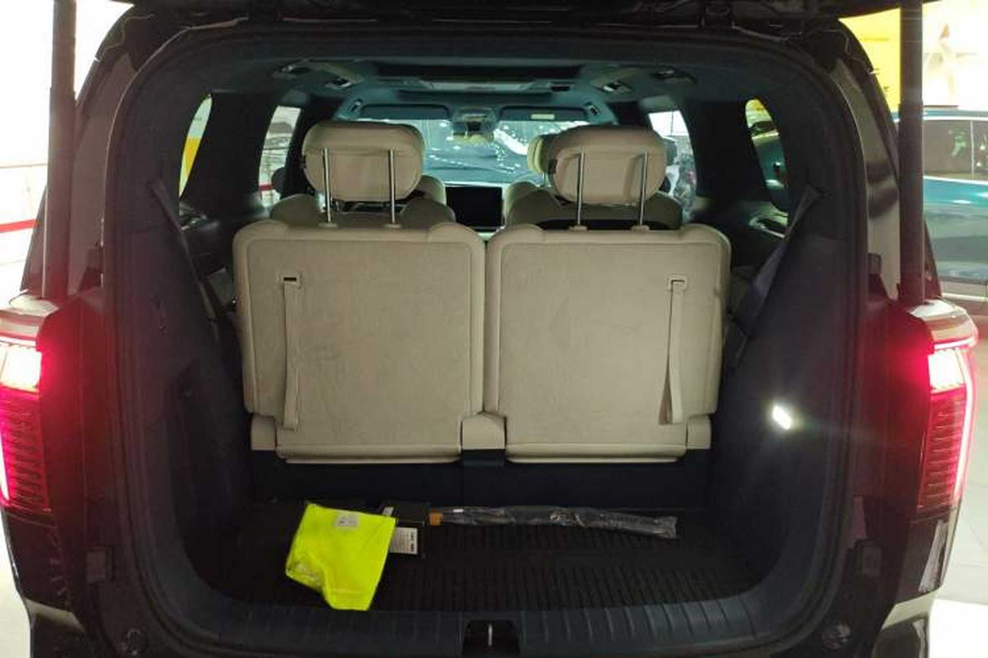 Used Zeekr 009 2022 WE Edition Trunk