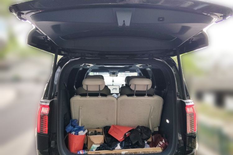 Used Zeekr 009 2022 WE Edition Trunk