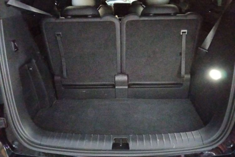 Used Zeekr 009 2022 WE Edition Trunk