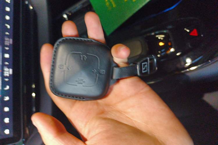 Used Zeekr 009 2022 WE Edition Vehicle Key