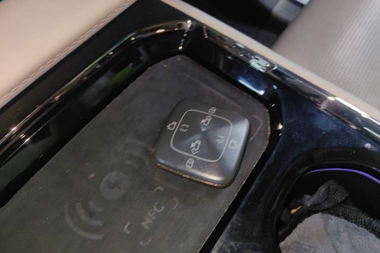 Used Zeekr 009 2022 WE Edition Vehicle Key