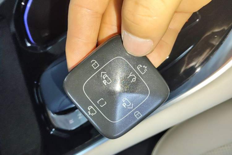 Used Zeekr 009 2022 WE Edition Vehicle Key