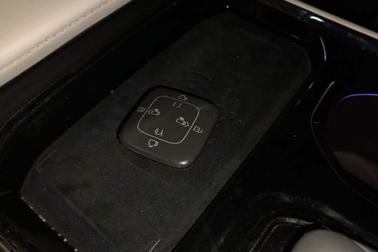 Used Zeekr 009 2022 Revised WE Version Vehicle Key