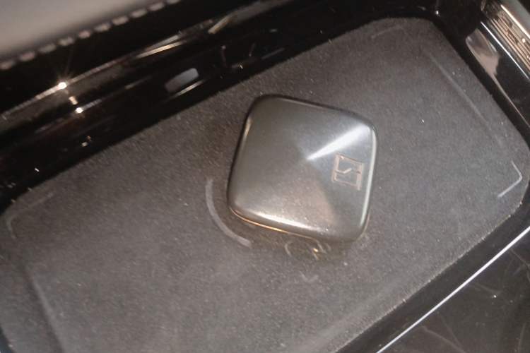 Used Zeekr 009 2022 WE Edition Vehicle Key