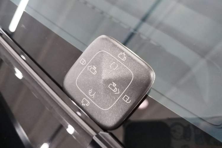 Used Zeekr 009 2022 Revised WE Version Vehicle Key
