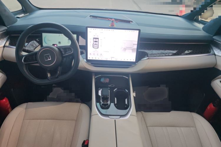 Used Zeekr 009 2022 WE Edition Center Console