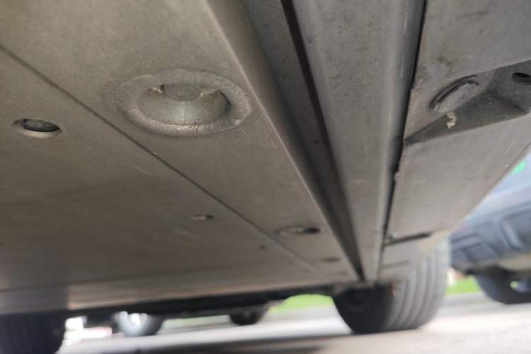 Used Zeekr 009 2022 WE Edition Chassis Front Right